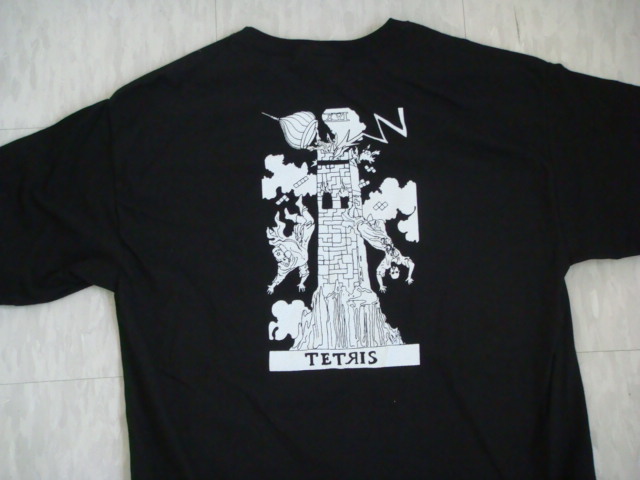 booth_04_tetris_back